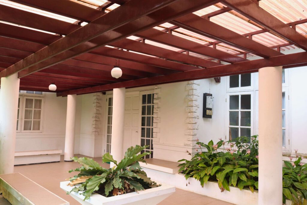 villa rancamaya - Tampak Depan